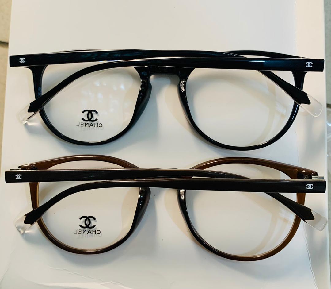 نظارات طبية و شمسية للصغار و الكبار متوفرة لدى البقيع للنظارات